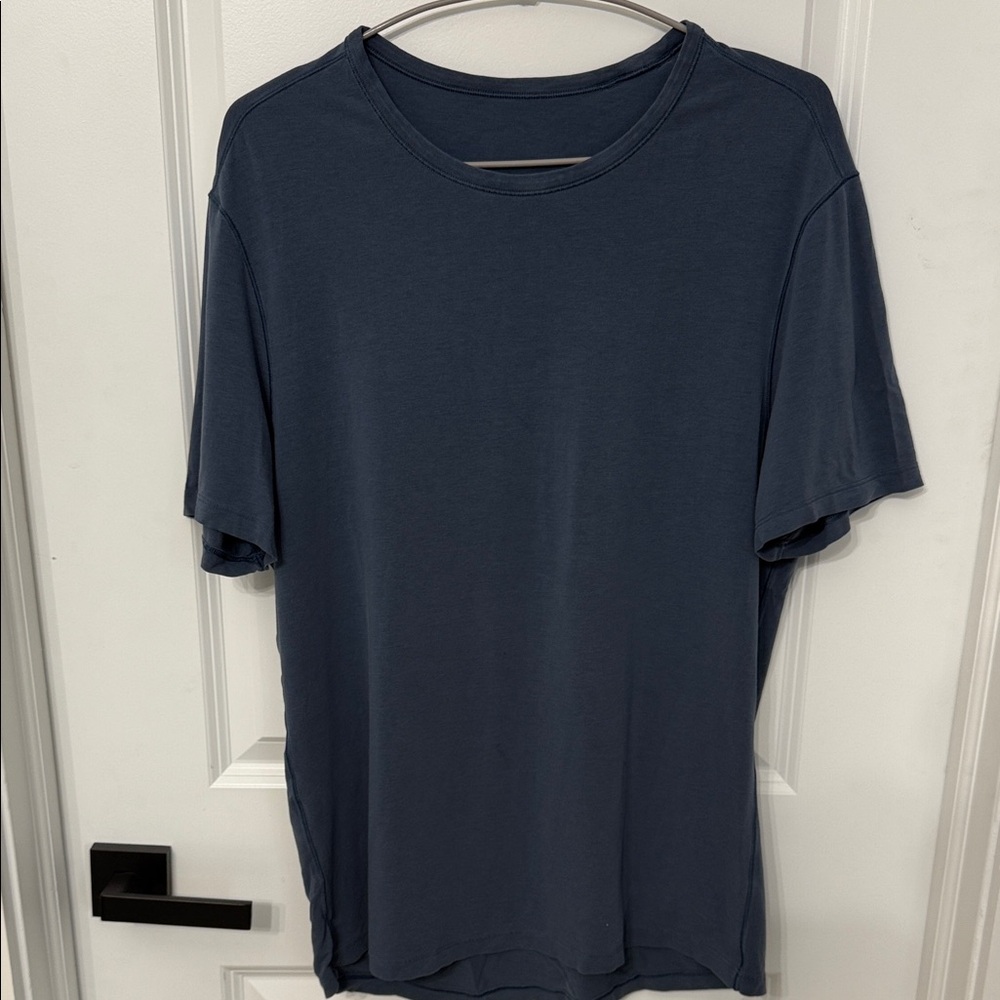 Men's Blue T-Shirt- classic tee lululemon